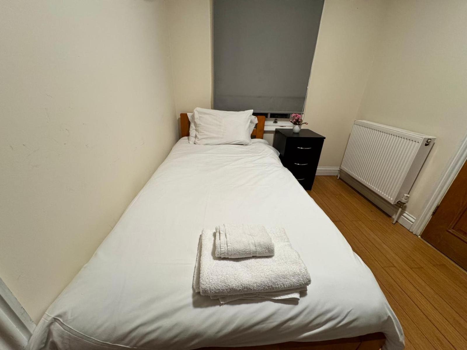 The Bell And Bottle Hotel Hedgerley Luaran gambar